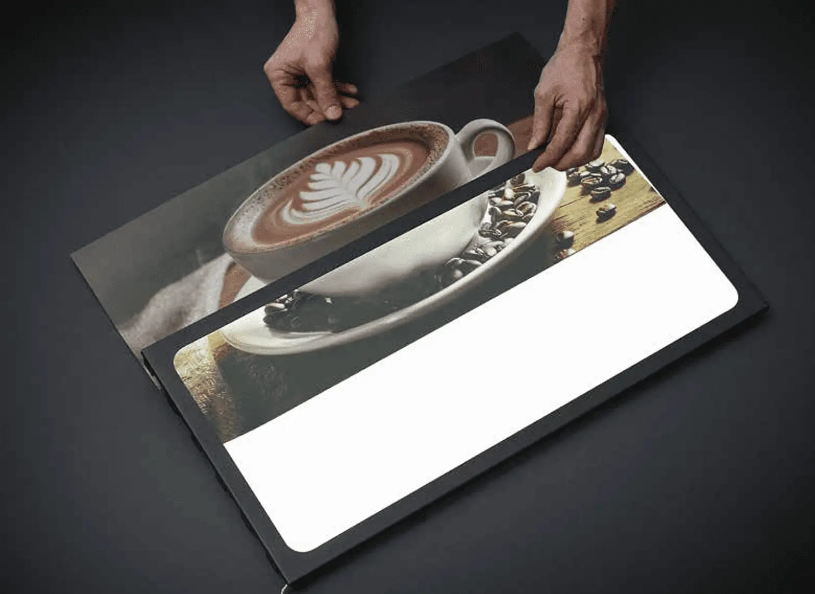 An image of a coffee graphic being inserted into TegoBoxx